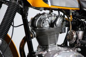 Immagine 42/50 di Ducati 250 Scrambler (1971)