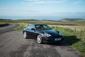 Image 30/50 of Porsche 911 Carrera 4 (2001)