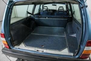 Image 41/50 de Volvo 240 Turbo (1983)