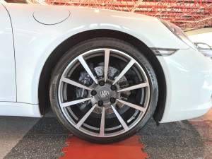 Immagine 13/19 di Porsche 911 Carrera (2016)