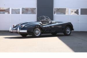 Image 5/24 de Jaguar XK 140 SE OTS (1957)