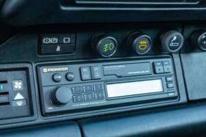 Bild 43/50 von Porsche 911 Carrera 3.2 (1988)