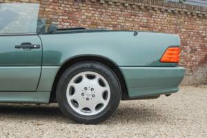 Obraz 21/50 pojazdu Mercedes-Benz 300 SL-24 (1992)