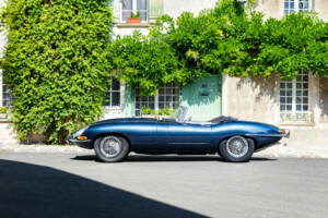 Image 4/15 de Jaguar E-Type 3.8 Flat Floor (1962)