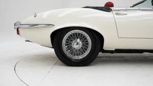 Image 15/15 de Jaguar Type E V12 (1973)