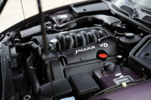 Imagen 11/36 de Jaguar XK8 4.0 (1999)
