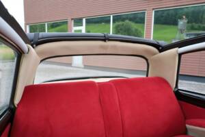 Image 30/37 of Citroën ID 19 (1964)