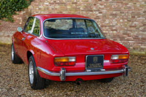 Image 22/50 of Alfa Romeo 2000 GTV (1972)