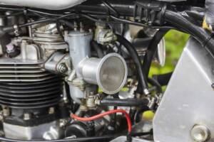 Image 21/33 of Norton Dominator Slimline TT (1969)