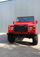 Image 18/38 of Land Rover 110 (1989)