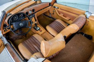 Bild 22/50 von Mercedes-Benz 350 SL (1972)