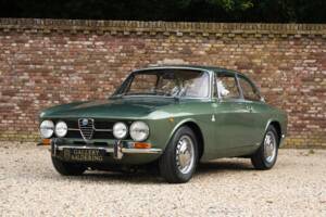 Bild 28/50 von Alfa Romeo 1750 GT Veloce (1971)