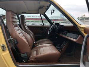 Immagine 18/35 di Porsche 911 Turbo 3.0 (1977)