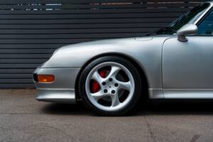 Bild 4/58 von Porsche 911 Carrera 4S (1996)