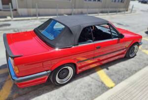 Immagine 20/50 di BMW 320i (1989)