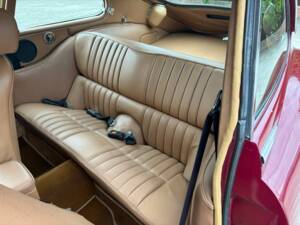 Afbeelding 20/25 van Jaguar E-Type V12 (2+2) (1972)