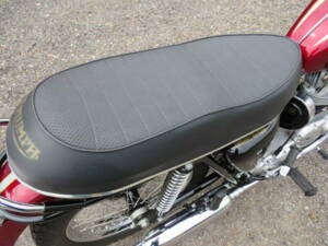 Image 34/50 de Triumph DUMMY (1970)