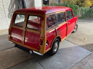 Image 14/24 of Morris Mini Traveller (1968)