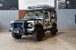 Immagine 7/30 di Land Rover Defender 90 Works V8 (2012)
