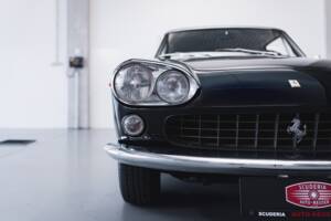 Image 22/100 of Ferrari 330 GT 2+2 (1965)