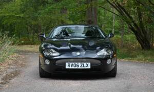 Image 6/50 of Jaguar XKR (2006)