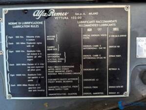 Bild 83/98 von Alfa Romeo 2000 Spider (1960)