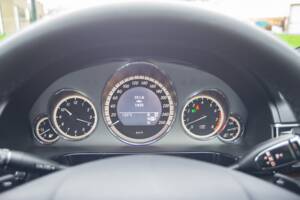 Bild 8/25 von Mercedes-Benz E 500 (2010)