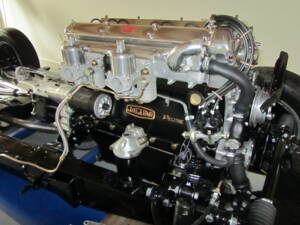 Image 15/50 de Jaguar XK 140 DHC (1957)