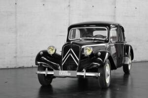 Image 5/50 of Citroën Traction Avant 11 BL (1953)