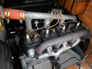 Immagine 27/32 di Overland Fore-Door Touring (1912)