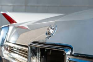 Immagine 16/44 di Cadillac Eldorado Convertible (1964)