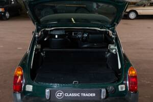 Bild 35/38 von MG MGB GT (1975)