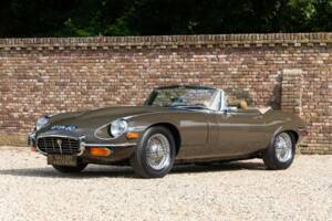 Image 10/50 de Jaguar Type E V12 (1973)