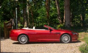 Image 2/50 of Aston Martin DB 9 Volante (2006)