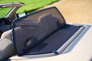 Image 47/50 of Mercedes-Benz SL 280 (1996)