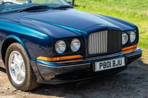 Image 33/50 of Bentley Azure Mulliner (1996)