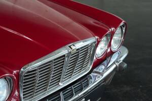Bild 24/50 von Jaguar XJ 6 L 4.2 (1974)