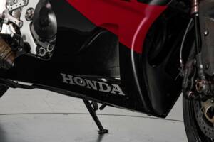 Immagine 22/34 di Honda DUMMY (2002)