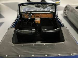 Image 6/8 de Triumph Herald 1200 (1970)