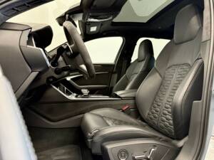 Immagine 20/31 di Audi RS6 Avant (2021)