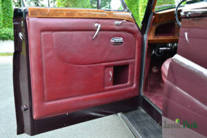 Image 16/50 de Rolls-Royce Phantom V James Young (1964)