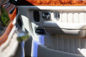 Image 50/50 of Bentley Turbo R lang (1996)