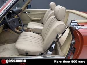 Image 10/15 de Mercedes-Benz 380 SL (1982)