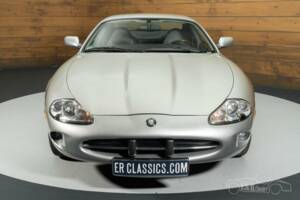 Bild 16/19 von Jaguar XK8 4.0 (2000)