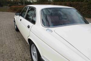 Bild 21/68 von Jaguar XJ 6 4.2 (1985)