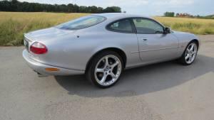 Imagen 7/50 de Jaguar XKR &quot;Silverstone&quot; (2000)
