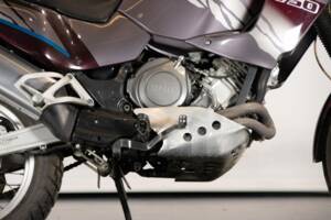 Image 26/50 of Yamaha XTZ 750 SuperTéneré (1990)