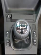 Image 4/37 of BMW 325i (1991)