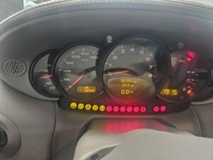 Image 13/14 of Porsche 911 Turbo (2001)