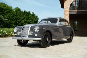 Obraz 2/50 pojazdu Lancia Augusta Ghia (1935)